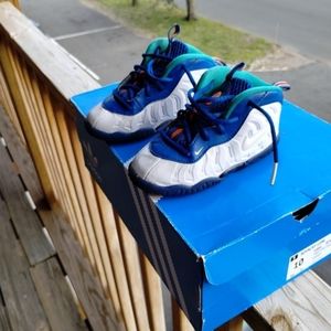 Nike Lil posite size 8c